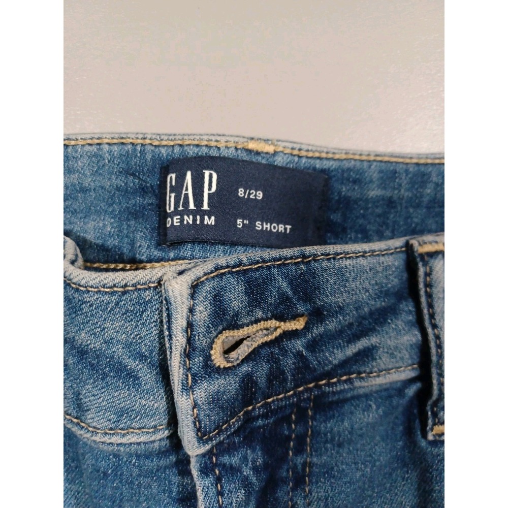 Gap Shorts Womens 8 / 29 Denim 5 Inch Inseam Destruction NWT - Picture 3 of 4